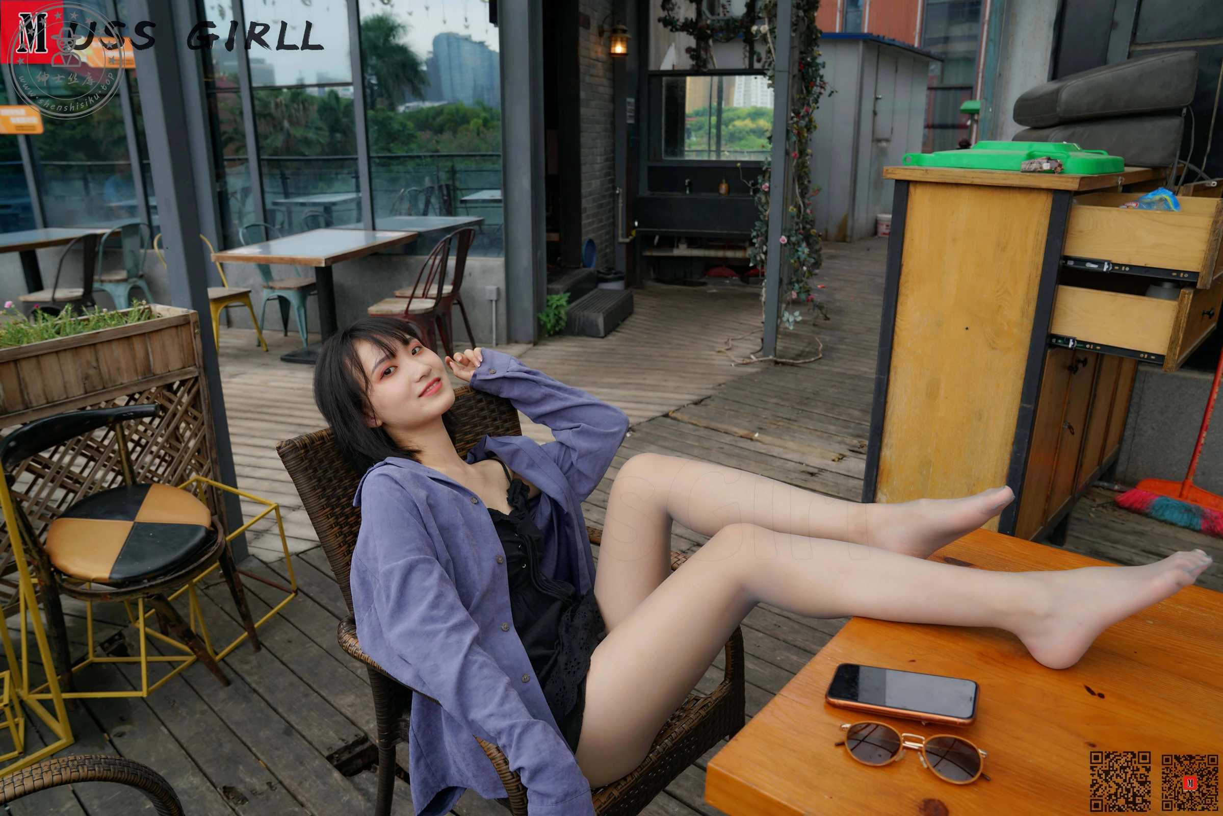 [MussGirl慕丝女郎] NO.133 休闲灰丝 [76P+114M]