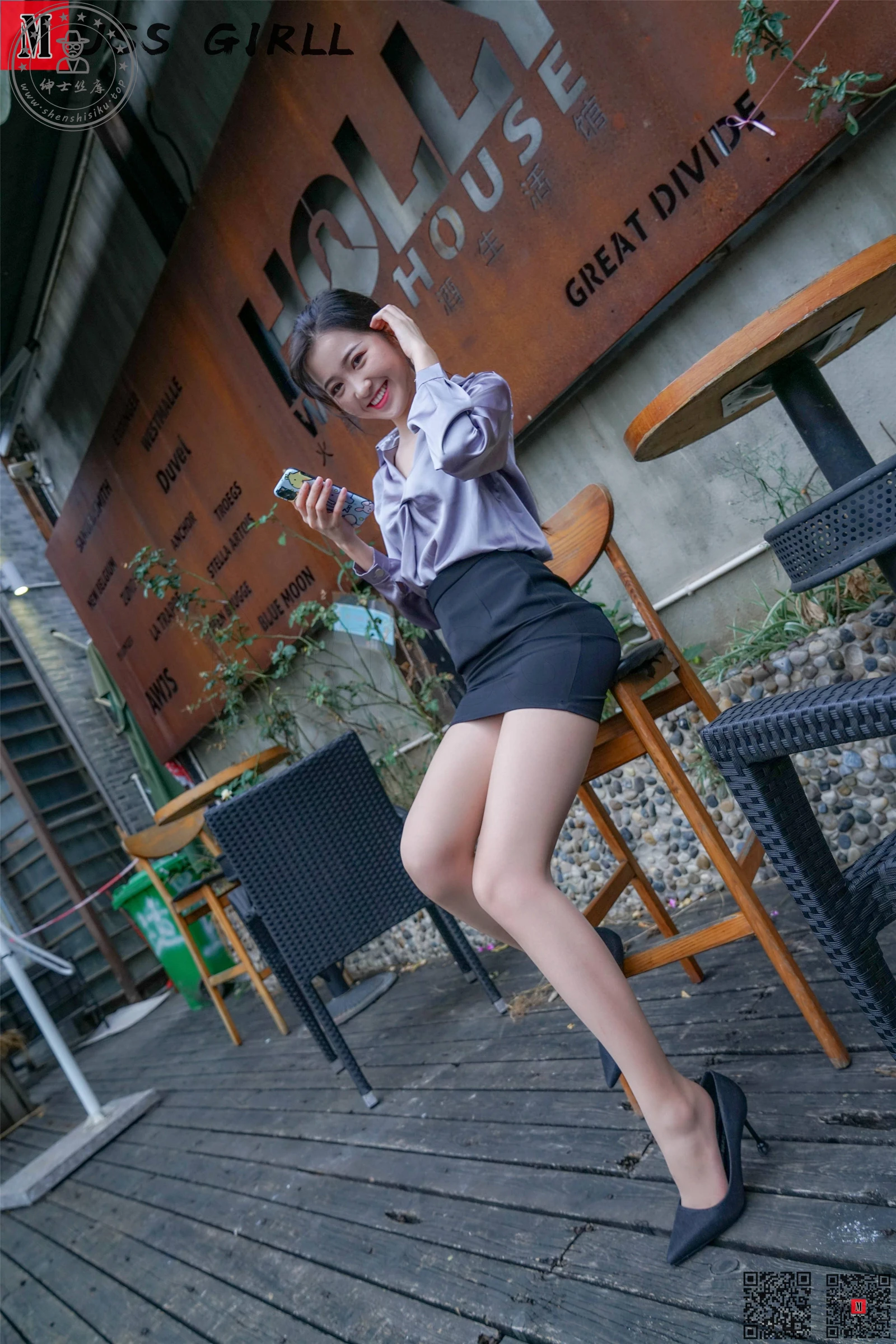 [MussGirl慕丝女郎] NO.149 户外制服肉丝 [117P+151M]